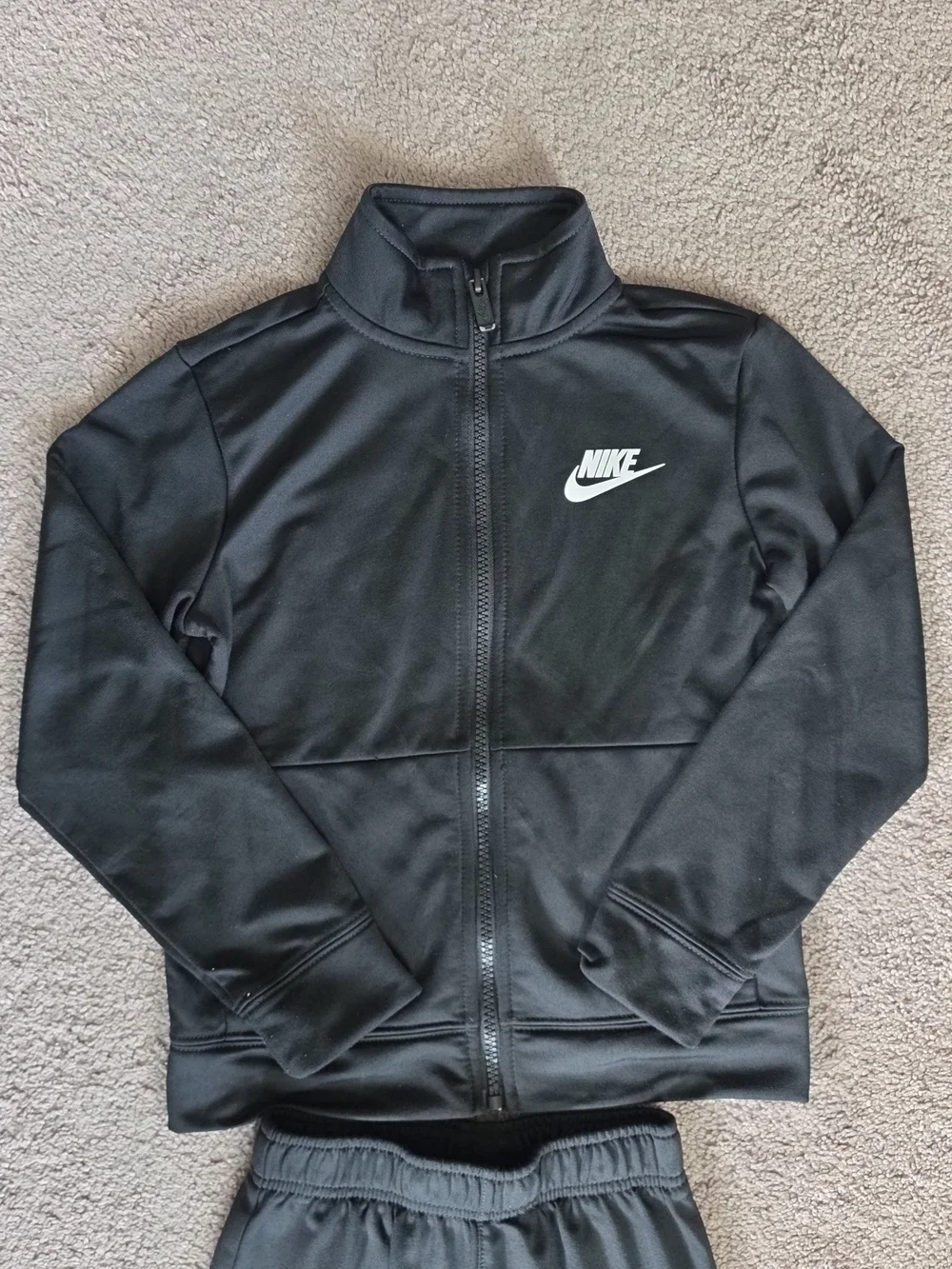 Nike boys track